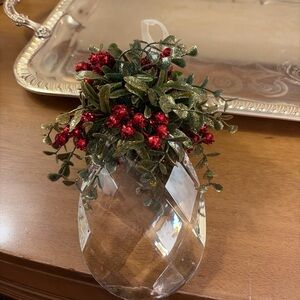 Ganz Mistletoe Kissing Crystal Lucite Multifaceted Christmas Ornament